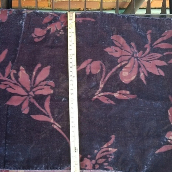 Velvet burn out‎ scarf - Picture 4 of 9